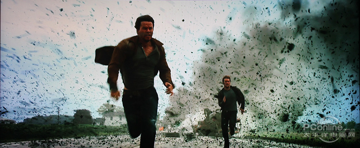 不负旗舰之名!三星曲面UHD HU9800评测